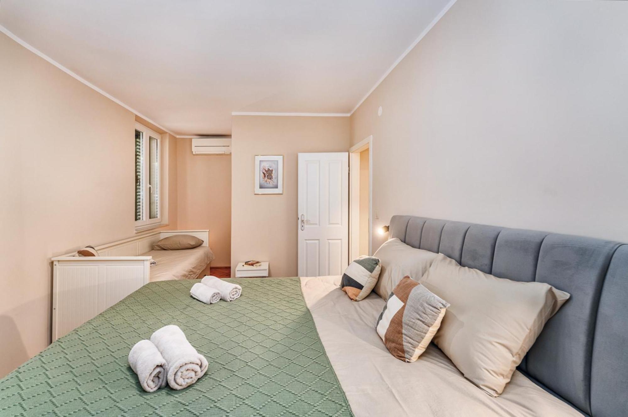 Samm Apartments Sibenik Exterior photo